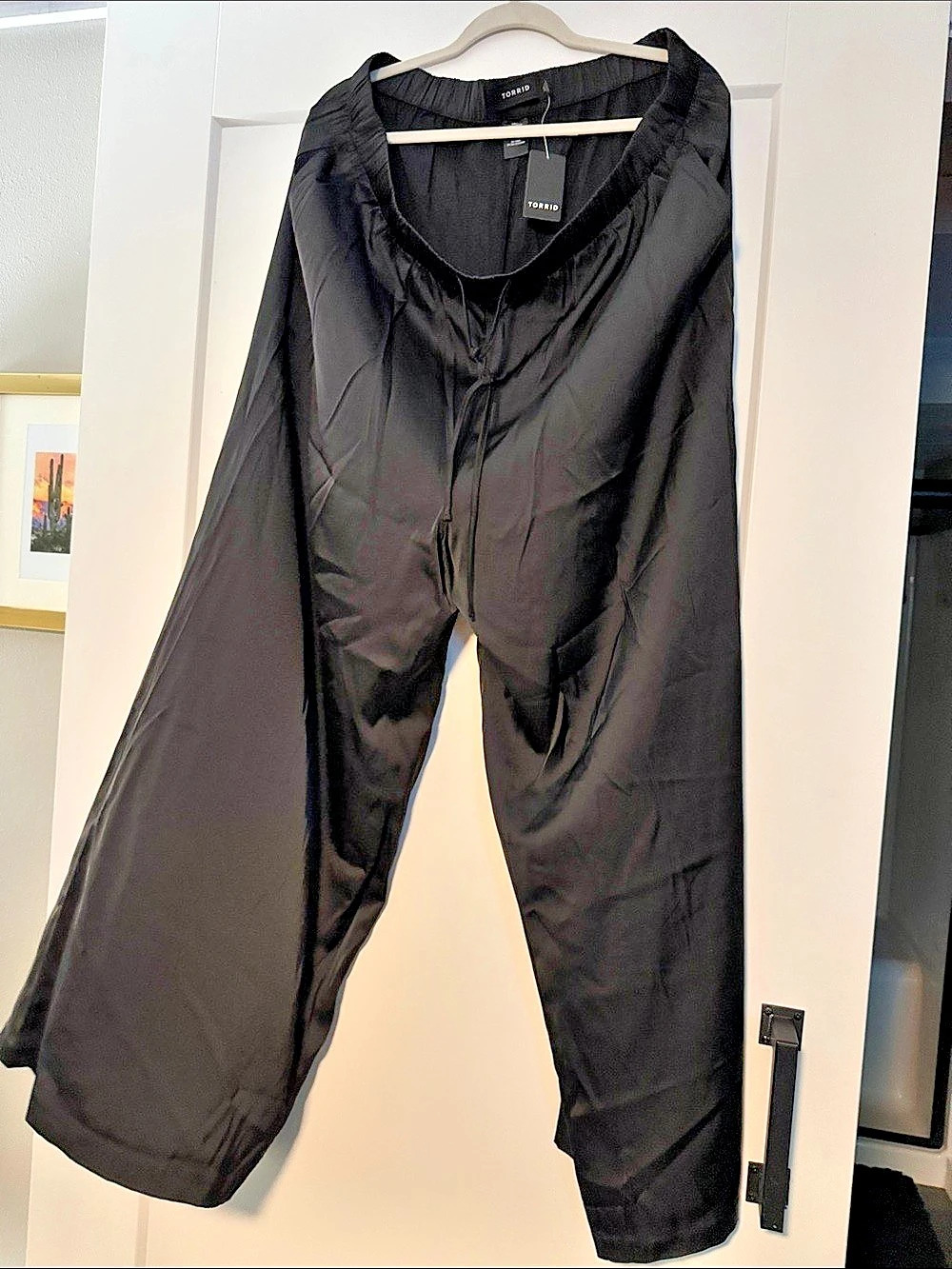 Torrid Wide Leg High-Rise Pull-On Satin Pant Black Size 2